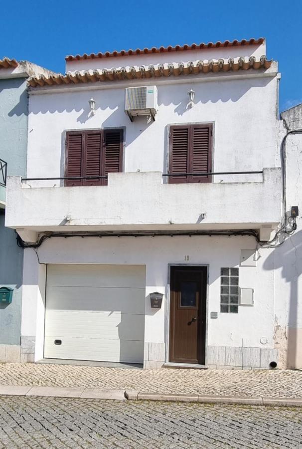 Casa Da Rua Da Fonte Villa Ferreira Do Alentejo Exterior photo